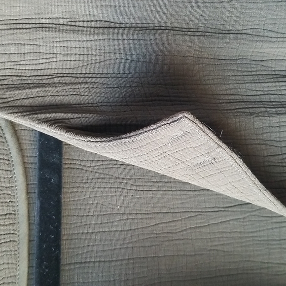 It's a host pick! Eileen Fisher jacket in beautiful deep, kinda khaki green, M - Picture 2 of 5